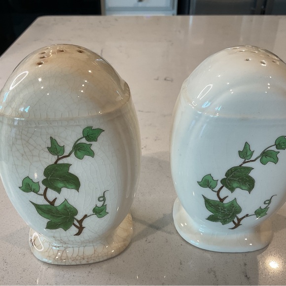 Vintage Harker Ivy Salt & Pepper Shakers 5” Tall Crazing & Chips on Top of Salt - Picture 2 of 9